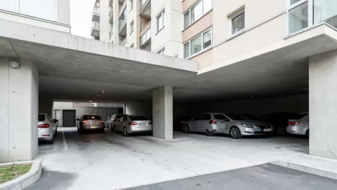 czy garaż wlicza się do podatku od nieruchomości